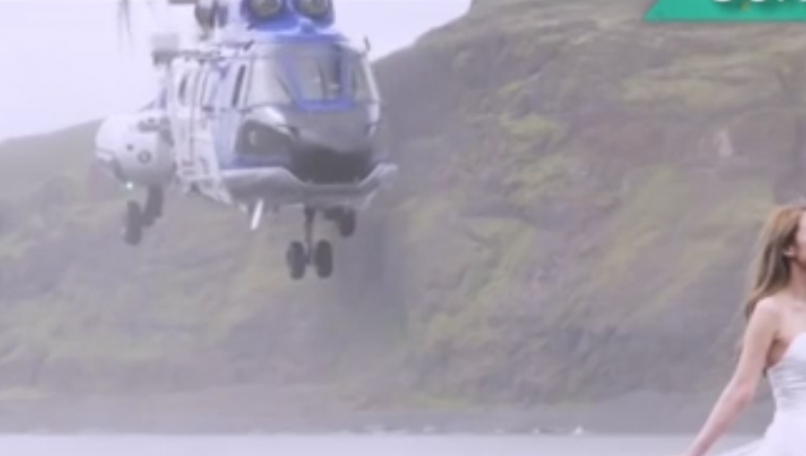 Video: Sesión de fotos casi termina en desastre por este Helicóptero