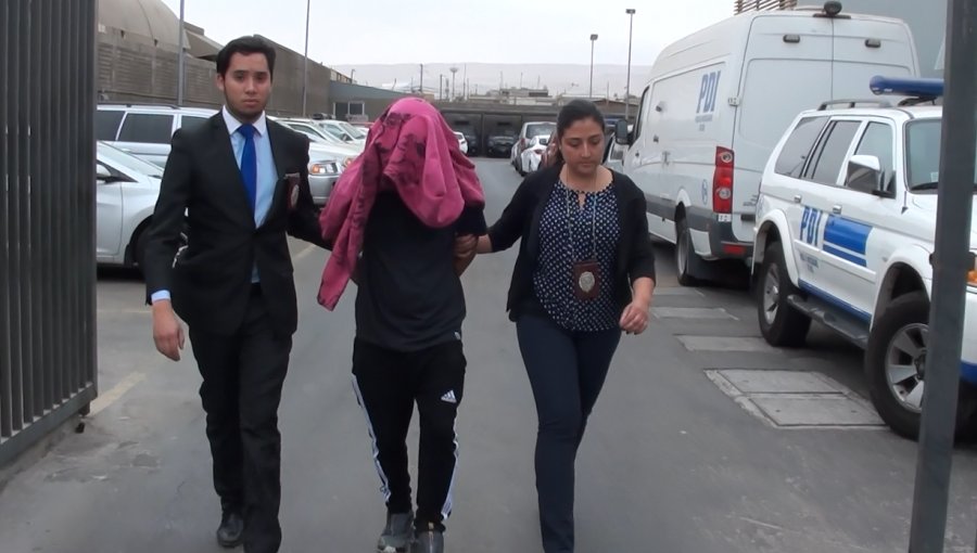 Macabro: PDI detiene sujeto en Arica que violaba a su hija mientras veía porno extremo