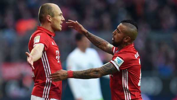 Vidal y Robben salvaron a Bayern Munich sobre la hora