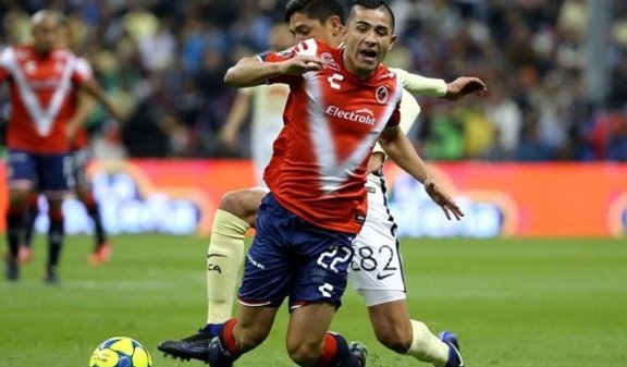 Felipe Flores fue criticado por su propio director técnico