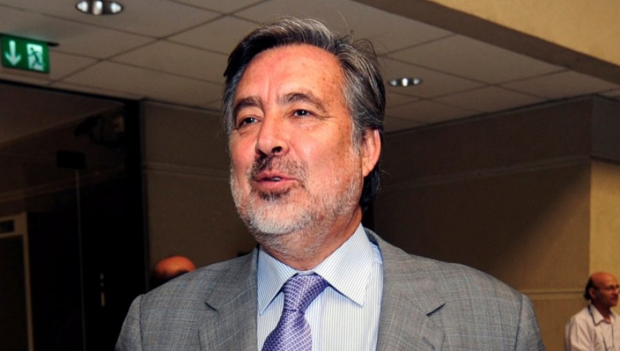 Alejandro Guillier lanzó duras críticas al Frente Amplio