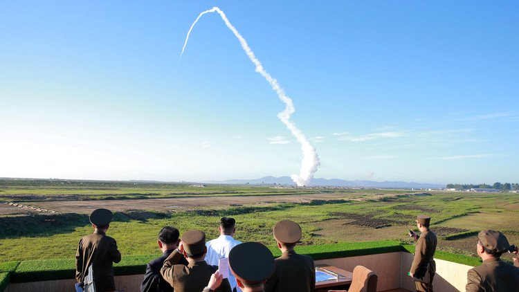 Corea del Norte confirma el lanzamiento de un misil balístico "capaz de un ataque ultrapreciso"