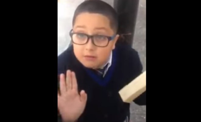 El vídeo del momento: El niño vendedor de Cartagena, un verdadero "Og Mandino"