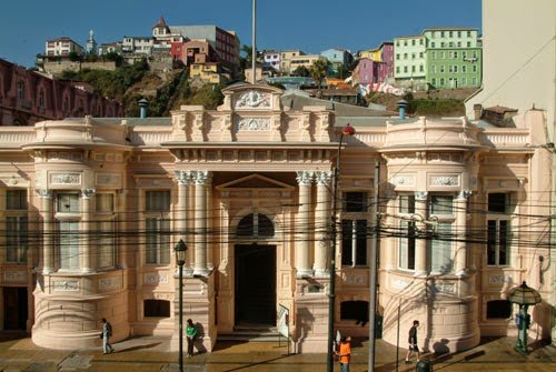 Palacio Lyon será vendido en $1900 millones de pesos en Valparaíso