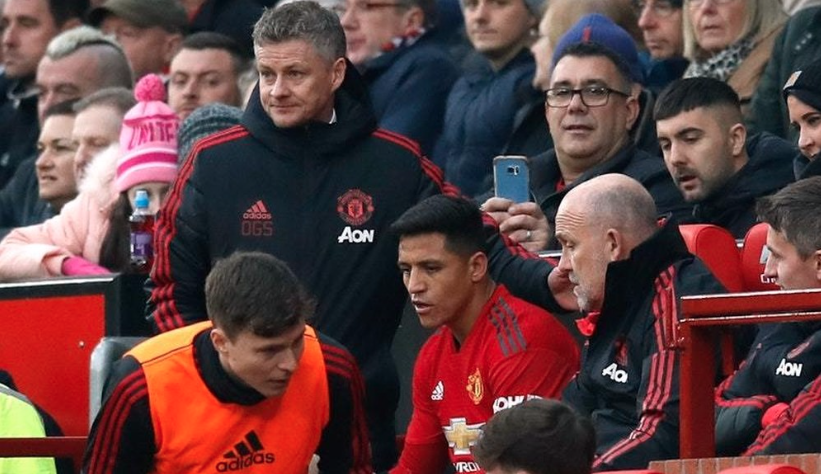 DT de Manchester United hizo pública fuerte crítica a Alexis Sánchez
