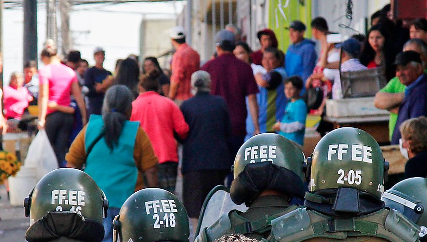 Vendedores ambulantes de Viña presentaron acciones legales contra la Municipalidad y Carabineros