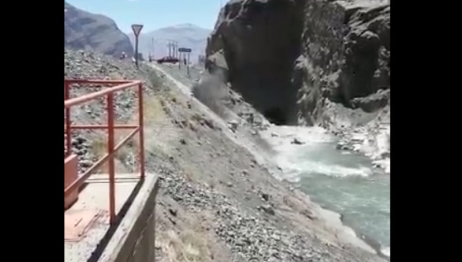 Derrame de relave minero en río de Los Andes obligó a suspender producción en planta de Esval