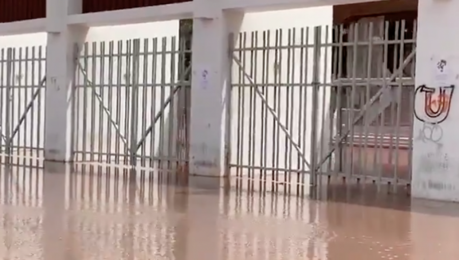 Serias inundaciones en Calama: Hasta el estadio de Cobreloa llegó desborde del río Loa