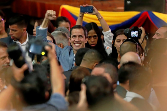 Juan Guaidó llamó a sus adherentes a convertirse en voluntarios para ingresar ayuda a Venezuela