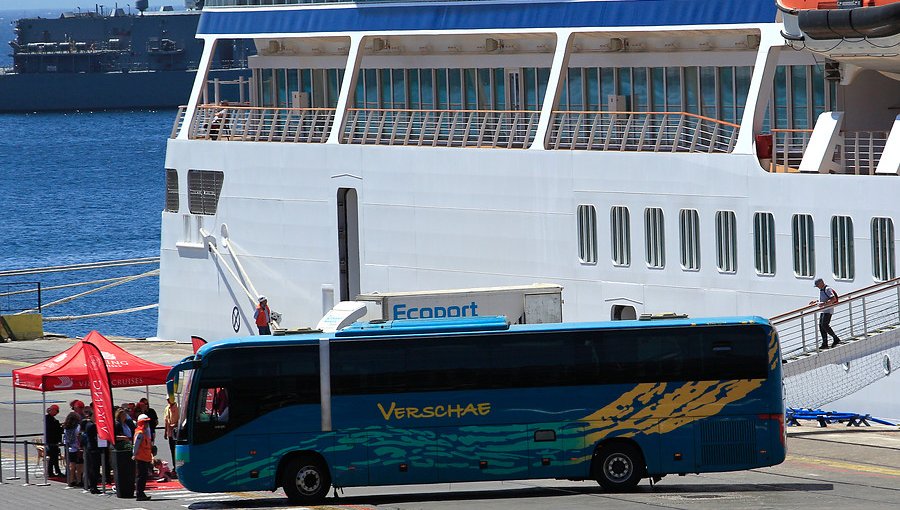 Con 400 pasajeros a bordo, recaló en Valparaíso el noveno crucero de la temporada