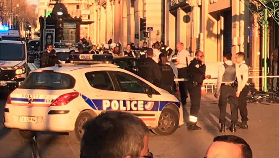 Francia: Hombre fue abatido por la policía luego que apuñalara a transeúntes en Marsella