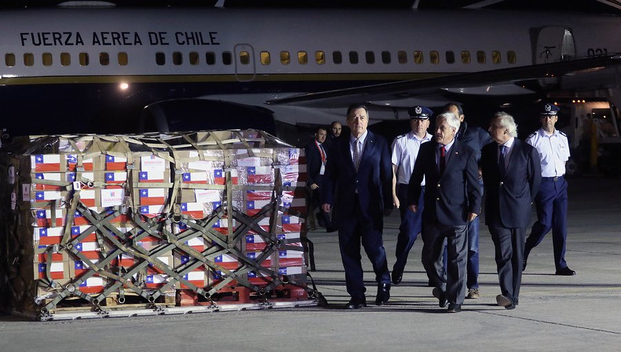 Avión de la FACh con nueve toneladas de ayuda humanitaria partió rumbo a Cúcuta