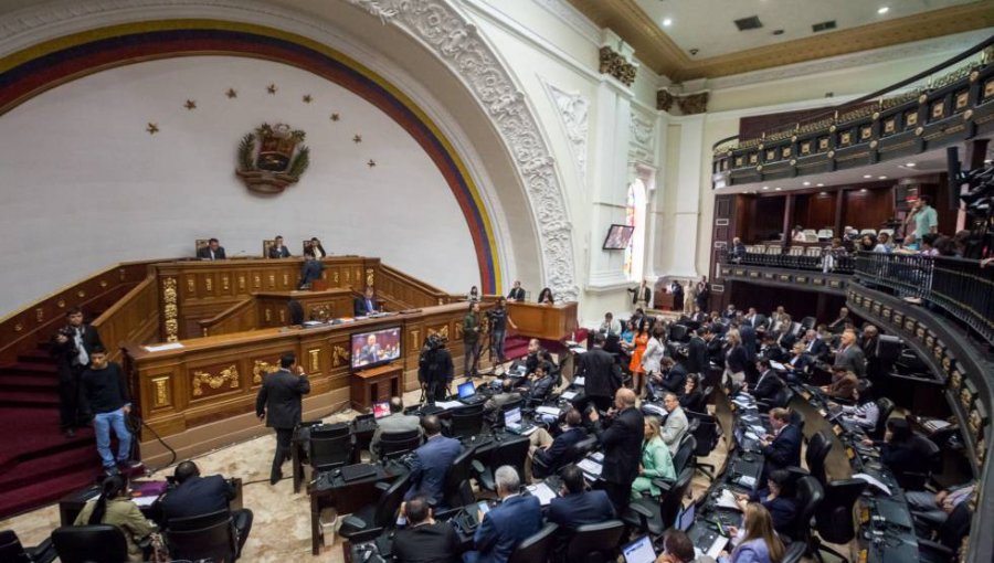 Parlamento venezolano decretó Estado de Alarma en el país ante "calamidad" por el mega-apagón
