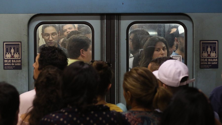 Metro de Santiago: Línea 1 volvió a operar normalmente