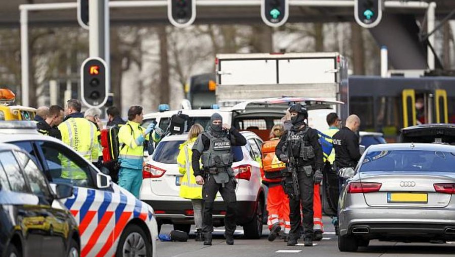 Tiroteo en Holanda deja tres fallecidos y varios heridos: Policía no descarta ataque terrorista