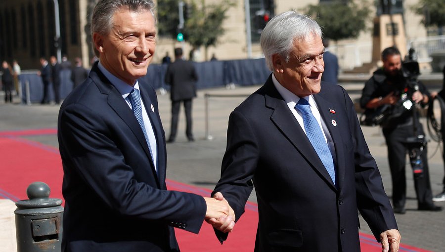 Presidentes Piñera y Macri firman convenio para potenciar comercio bilateral