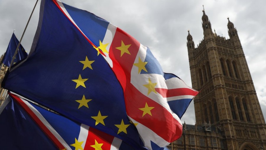 Parlamento británico rechazó por tercera vez el acuerdo por 'Brexit'