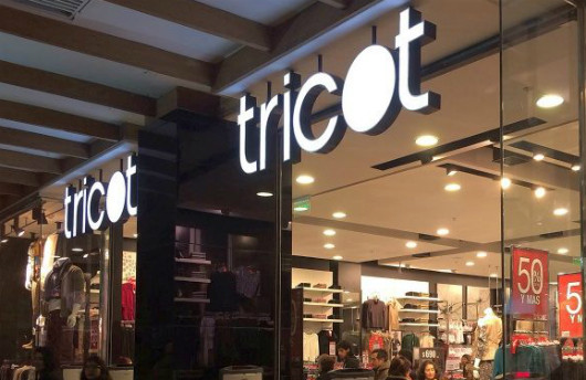 Condenan a Tricot a pagar millonaria indemnización a cliente