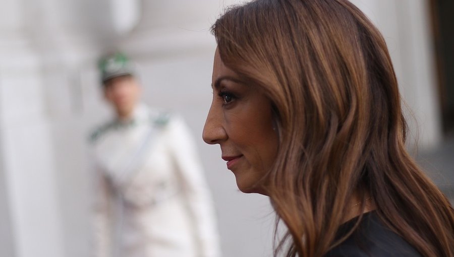 Ministra Cecilia Pérez regresó a La Moneda tras su intervención quirúrgica
