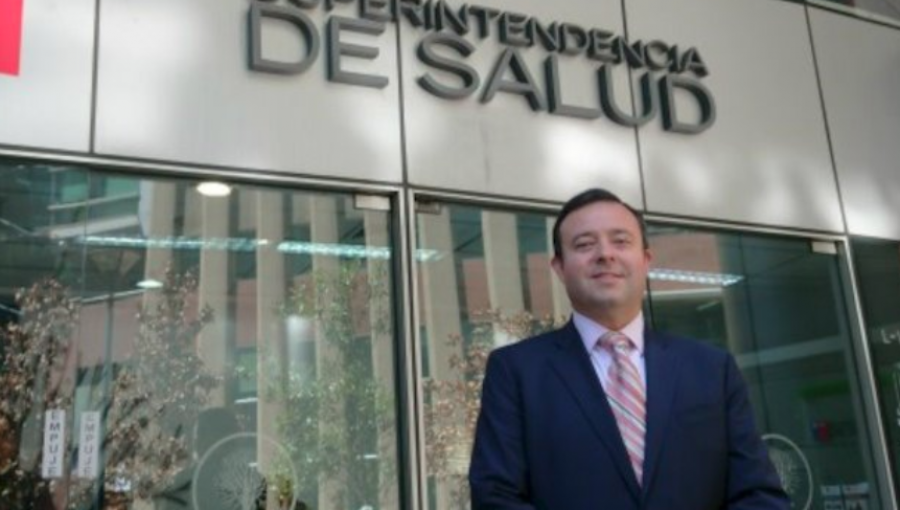 Presidente Piñera aceptó la renuncia del superintendente de Salud, Ignacio García-Huidobro