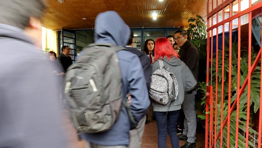 Corte de Concepción acoge recurso en favor de alumnos expulsados por "Aula Segura"