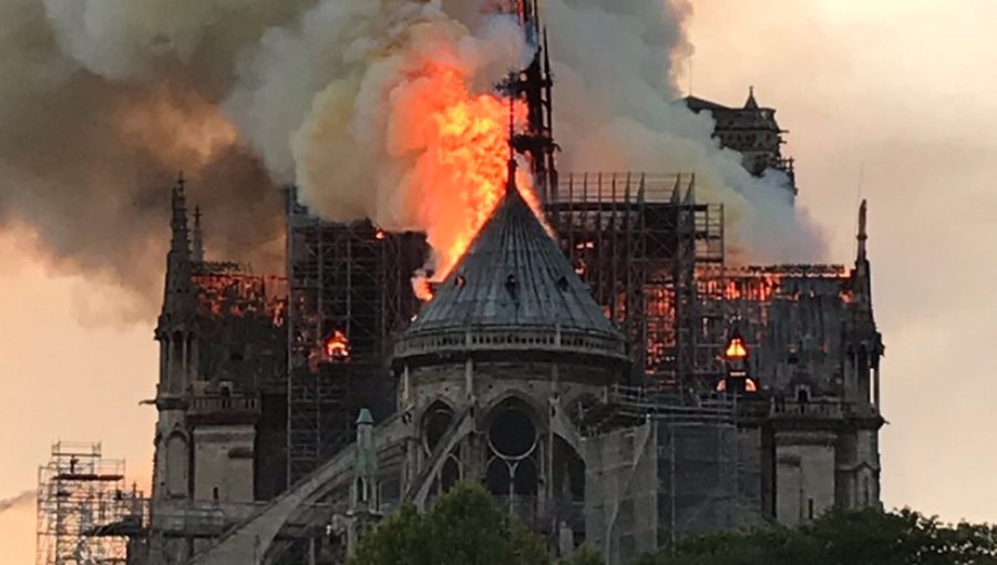 La teoría que asegura que Nostradamus predijo el incendio en la Catedral de Notre Dame
