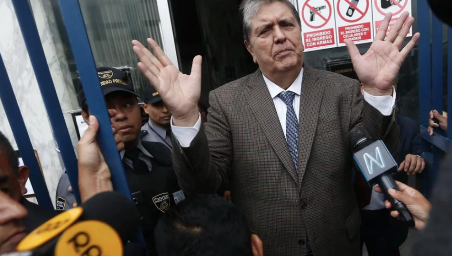 Falleció el ex presidente de Perú, Alan García: se disparó cuando iba a ser detenido