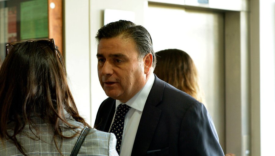 Nuevo revés de la Fiscalía: No pudieron acreditar delitos imputados al alcalde de Colina y fue absuelto del caso Basura