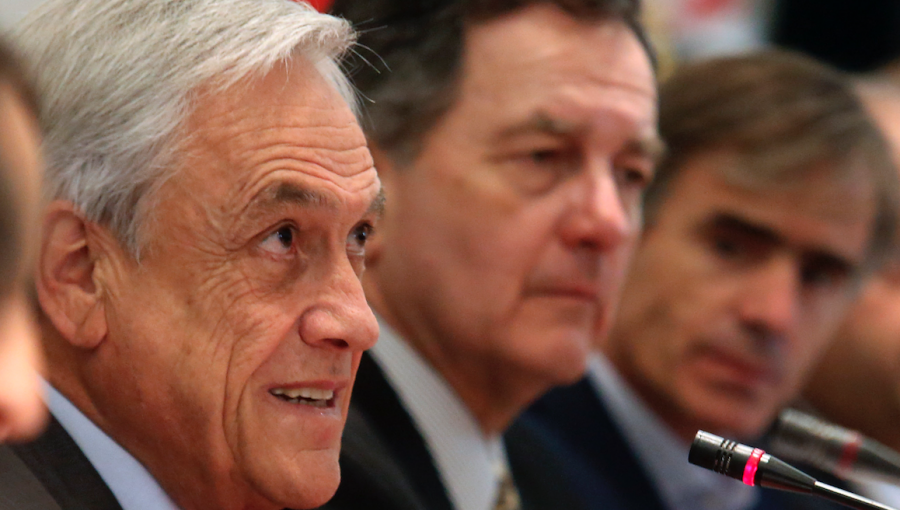 Presidente Piñera le pidió honestidad y humildad a sus ministros en Consejo de Gabinete