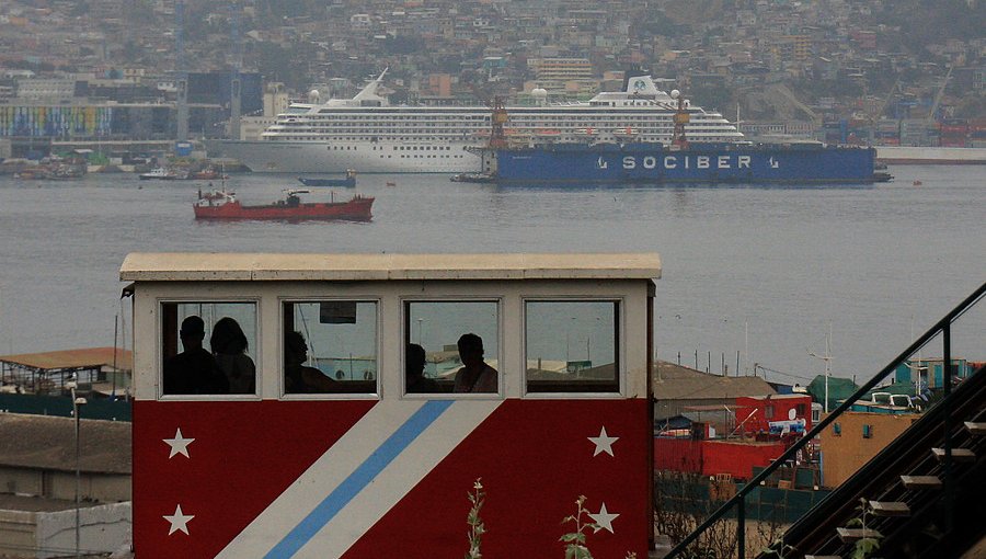Concejales de Valparaíso comprometieron su apoyo al proyecto portuario 'Terminal 2'