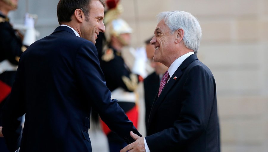 Piñera le ofreció a Macron donación de cobre y madera chilena para reconstruir Catedral de Notre Dame