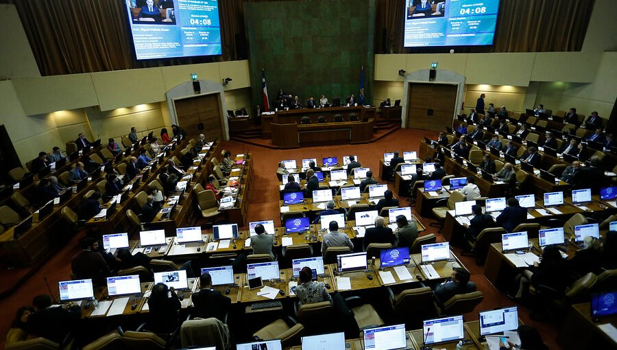 Gobierno formalizó ante la Cámara Baja decisión de retirar a Chile de Unasur