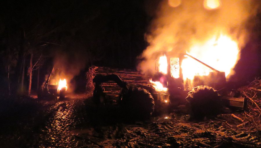 Nuevo ataque incendiario en La Araucanía: cuatro máquinas fueron quemadas en Collipulli