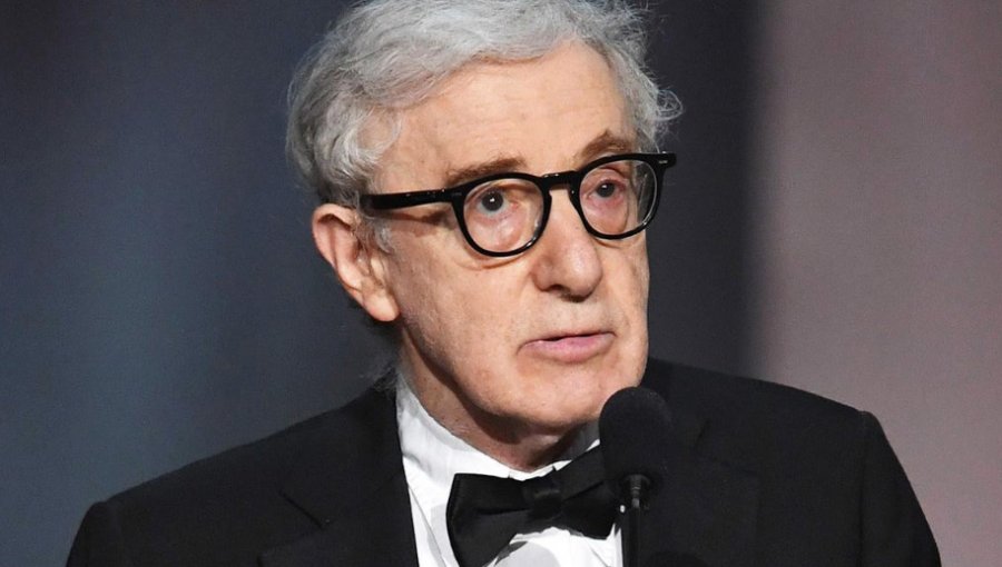 Woody Allen no consiguió interesados en escribir sus memorias