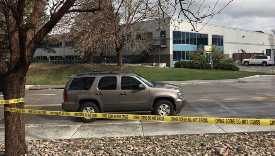 Estados Unidos: Tiroteo en escuela de Denver deja un muerto y ocho heridos