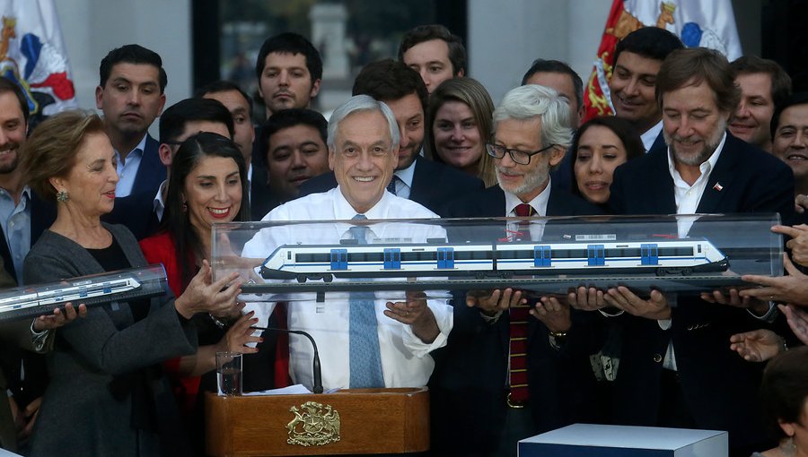 Construcción de tren Santiago-Melipilla comenzará el próximo año