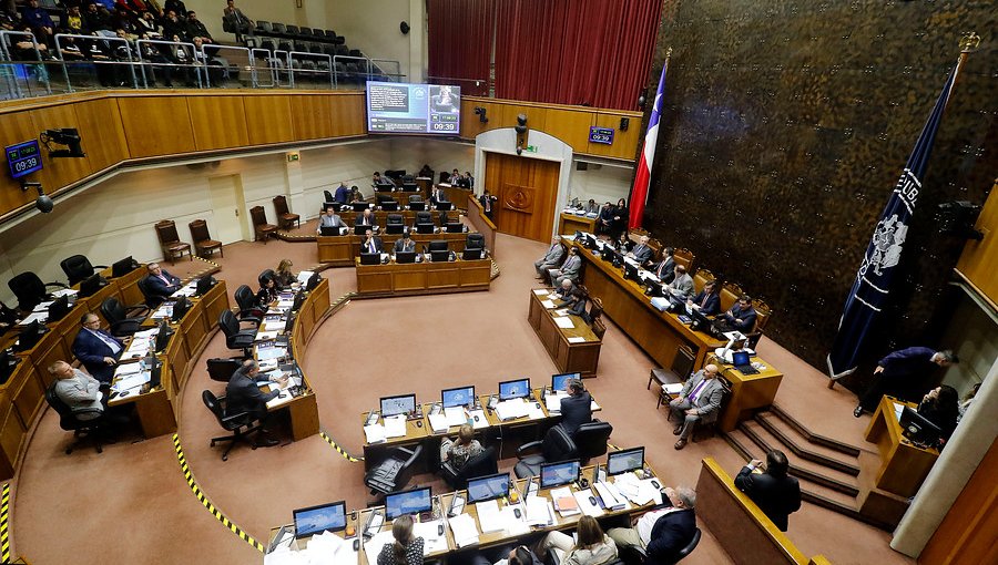 Senado aprobó los nombres propuestos por Piñera para el Consejo Fiscal Autónomo