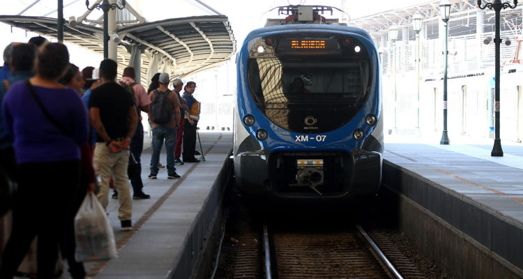 Ministerio de Transportes aclara que tren Santiago-Batuco es parte del plan del Gobierno