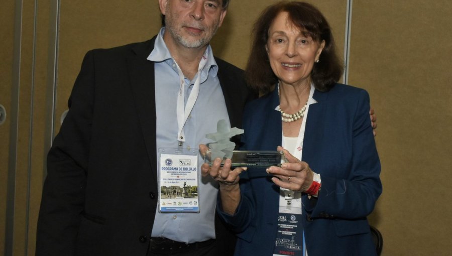 Senador Girardi recibió el Premio Ciencia de la Paz por Ley de Etiquetado