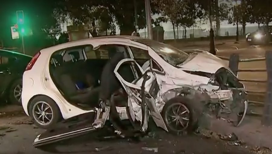 Accidente vehicular en Santiago dejó a una persona en riesgo vital