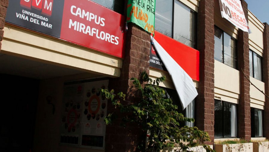 Universidad de Viña del Mar lamentó toma del campus Miraflores por parte de estudiantes