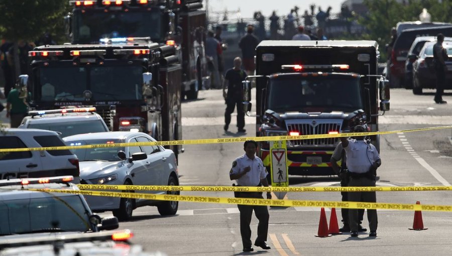 11 personas murieron en un tiroteo en un edificio municipal en Virgina, Estados Unidos
