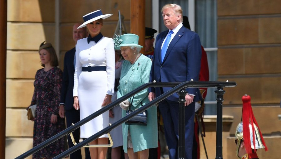 Reina Isabel II recibió a Donald Trump en Buckingham en el inicio de su visita de Estado