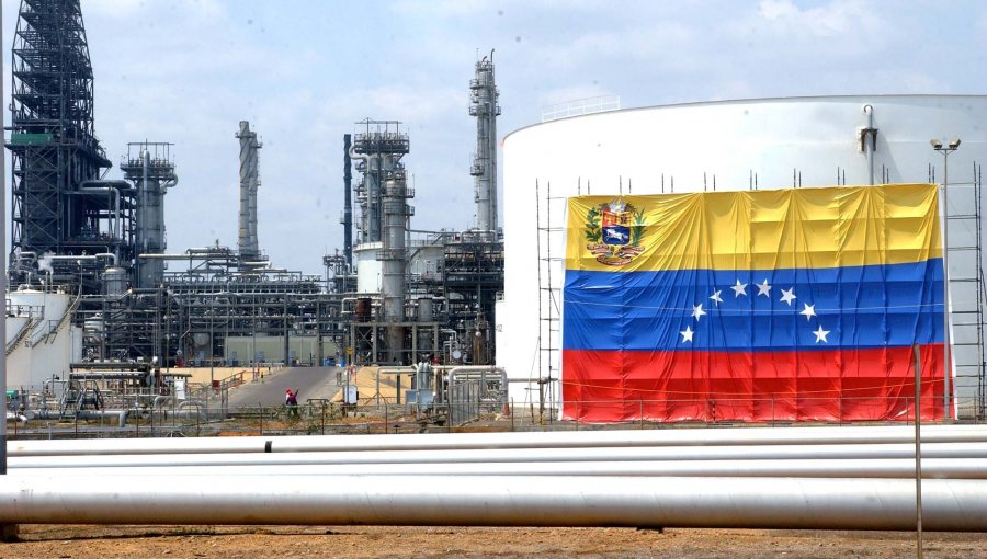 Estados Unidos intensificará las sanciones contra la industria petrolera de Venezuela