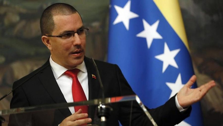 Canciller de Venezuela calificó de "fracaso" la "política intervencionista" de Estados Unidos en su país