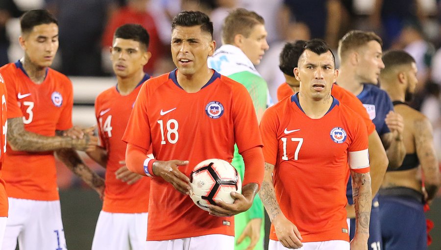 Reinaldo Rueda pensaría en una tradicional defensa para el debut en Copa América ante Japón
