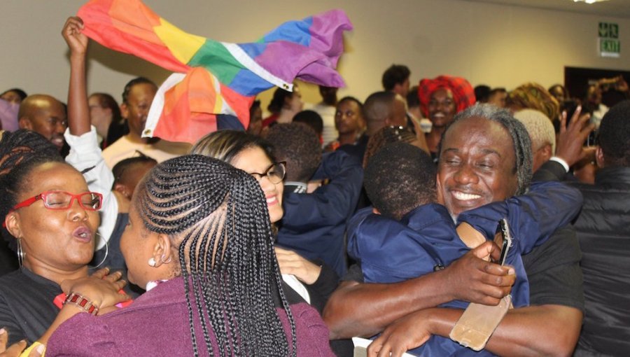 Justicia de Botswana despenaliza las relaciones sexuales entre personas del mismo sexo