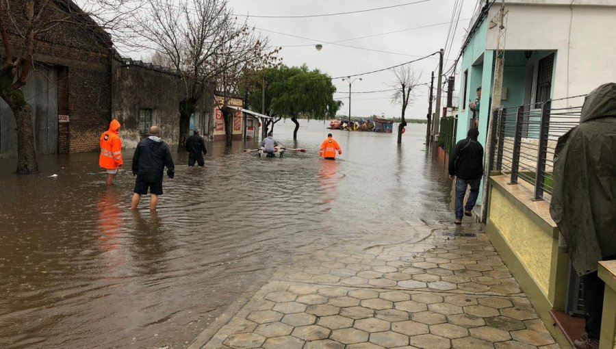 Fuertes lluvias en Uruguay dejan más de 3.000 damnificados