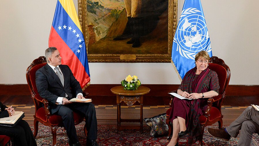 Michelle Bachelet se reunió con la alta cúpula del Gobierno de Maduro en Venezuela
