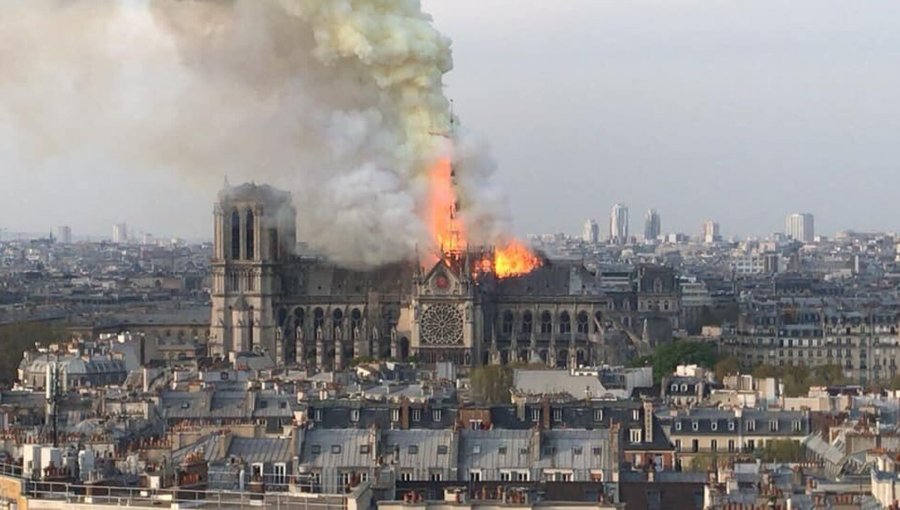 Fiscalía de París descarta un "origen criminal" en el incendio de Notre Dame